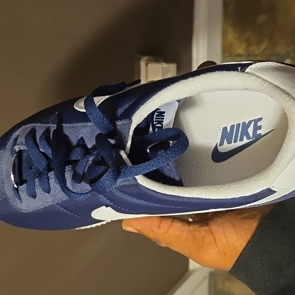Adidas - Picture 3 of 4